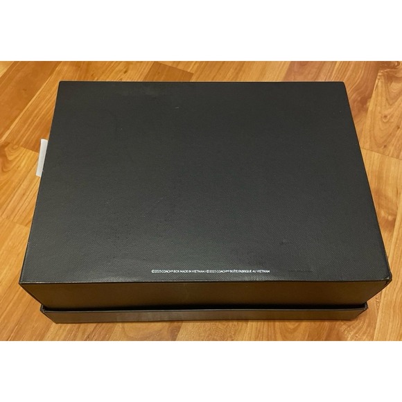 Coach empty shoe box‎ - Picture 3 of 7